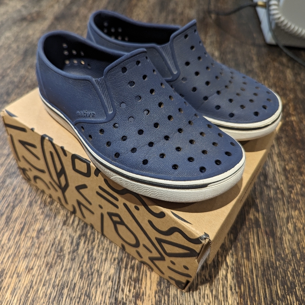 Native slip ons